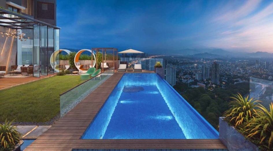 Sixty3-W-E-Residences-Swimmimg-Pool